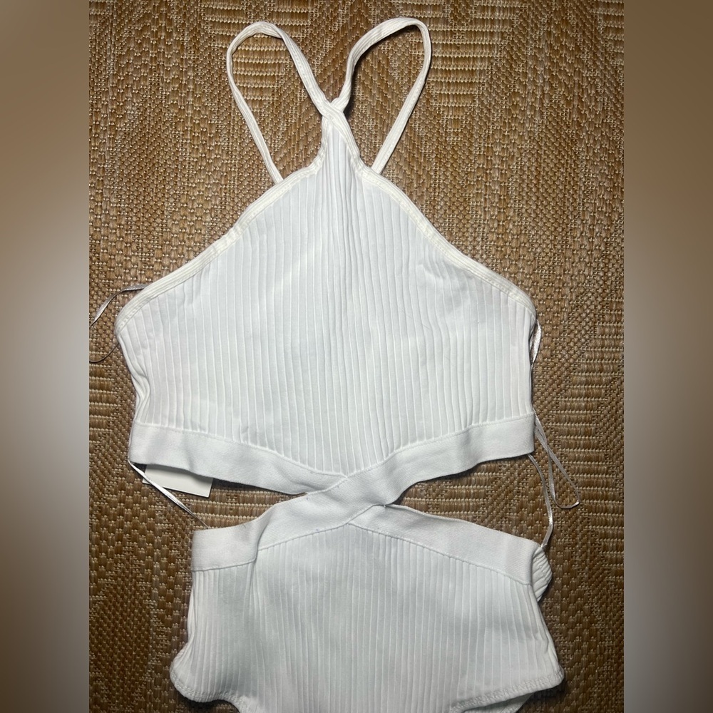 Zara Women's White Cut Out Body Suit, Halter Neck, Size L, NWT - Picture 4 of 13